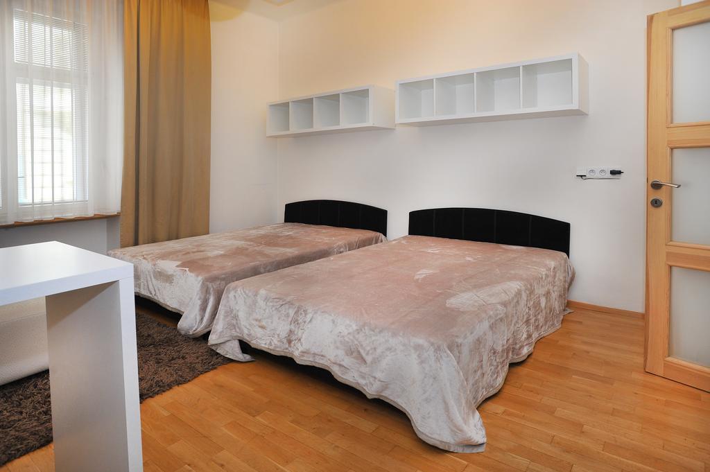 Apartment Near The Old Town Square Prague Room photo