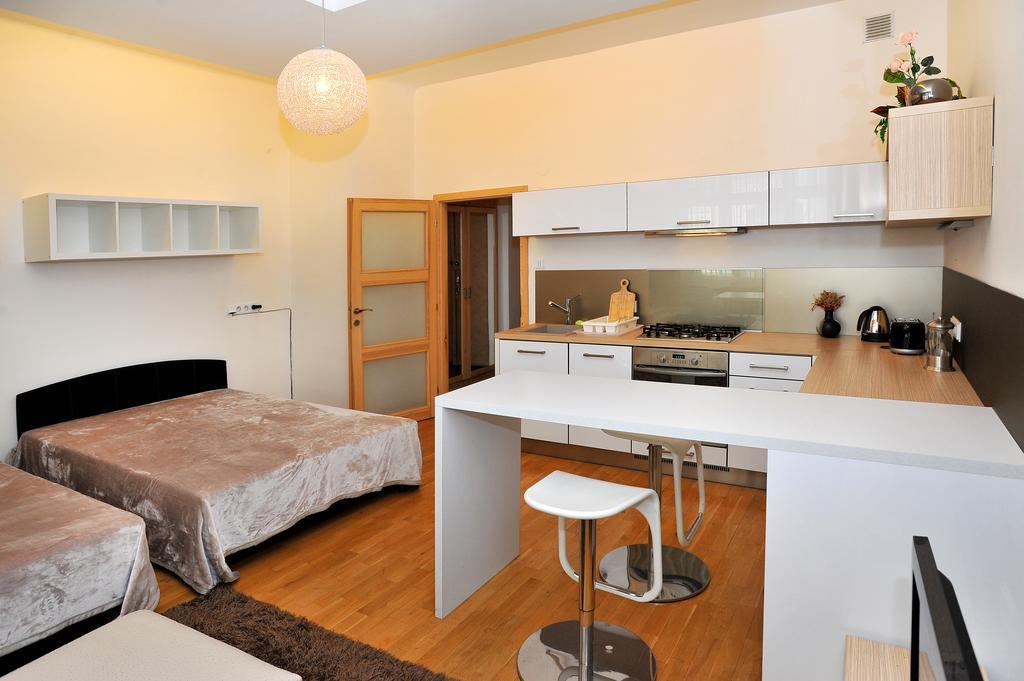 Apartment Near The Old Town Square Prague Room photo